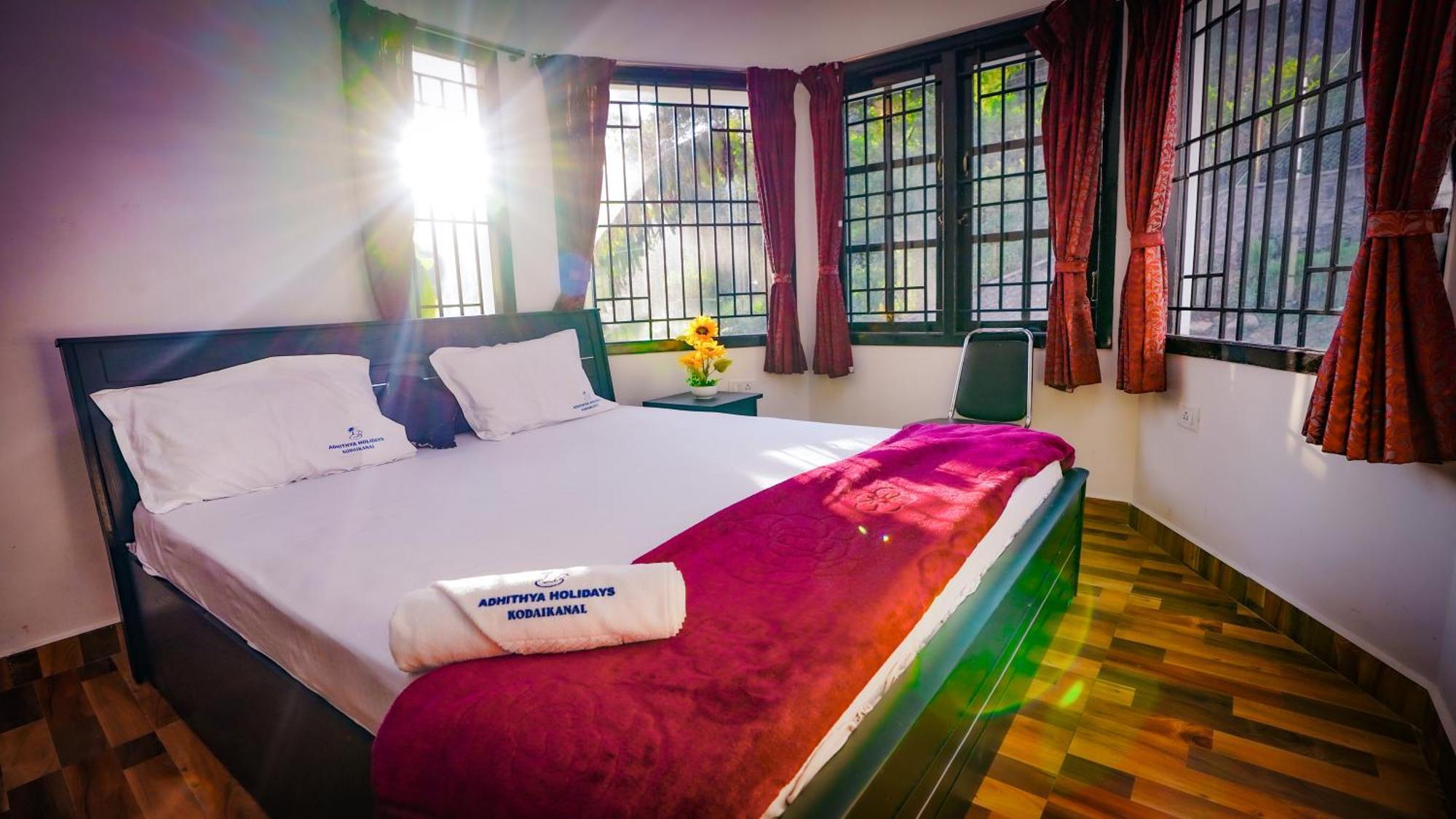 Adhithya Holidays Kodaikanal Exterior foto