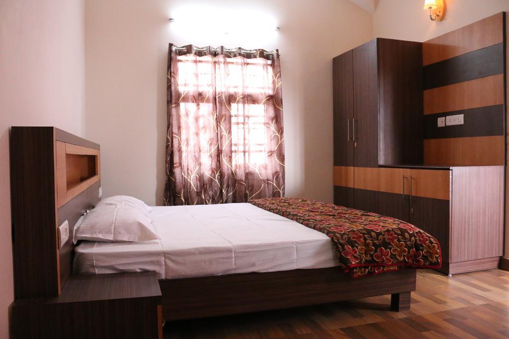 Adhithya Holidays Kodaikanal Quarto foto