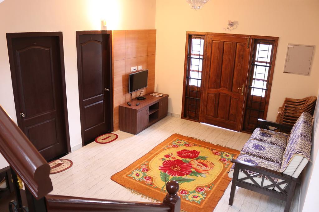 Adhithya Holidays Kodaikanal Quarto foto